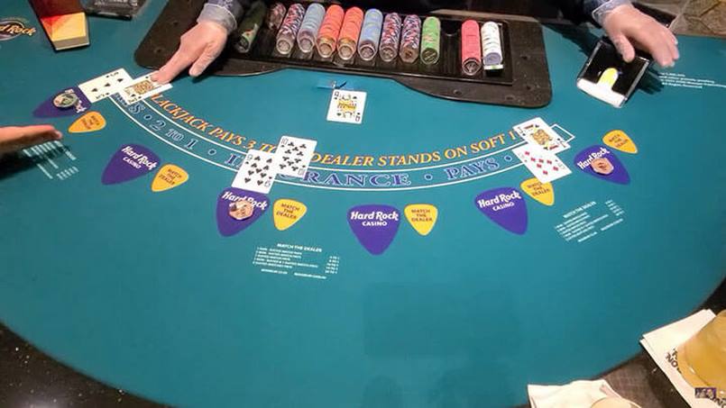 Cách chơi Blackjack dành cho người mới bắt đầu